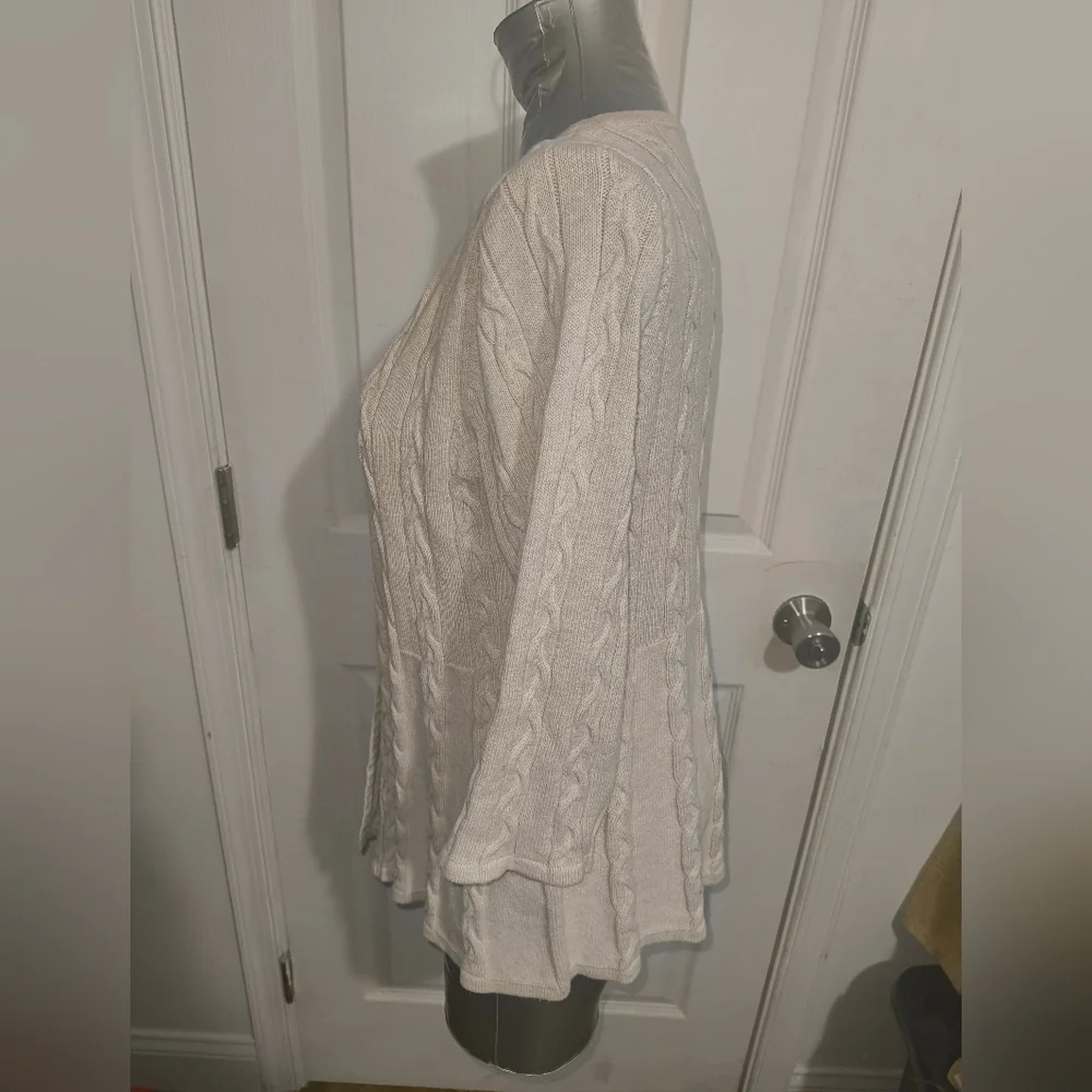 Croft & Barrow Cream Cable Knit Sweater 56
